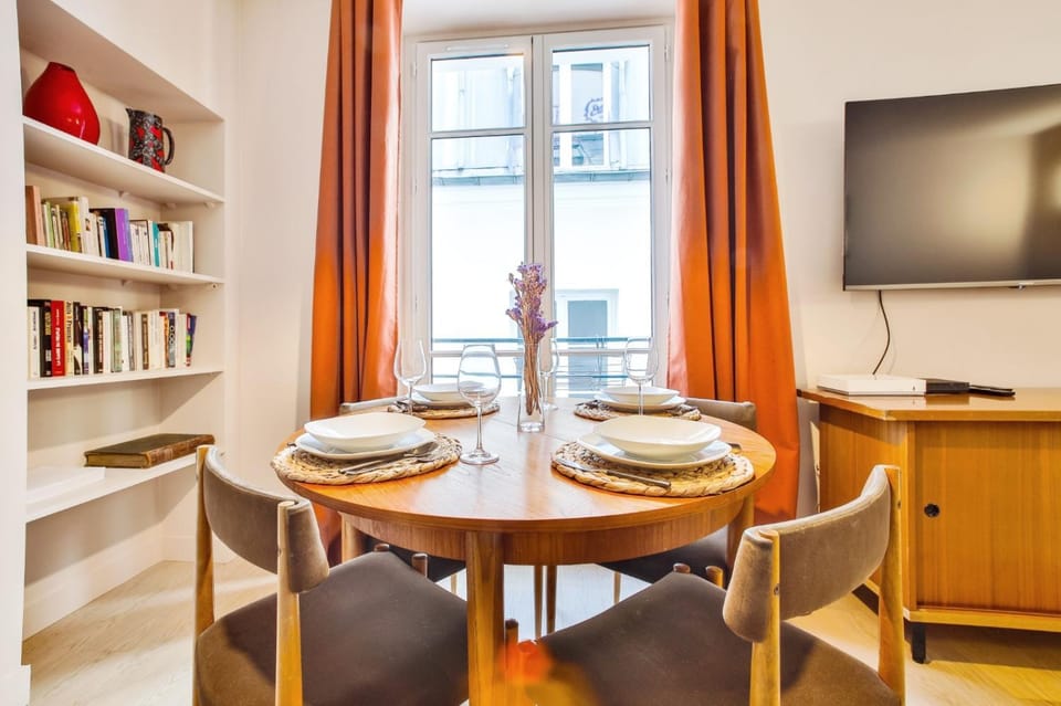 Spacious Duplex Oberkampf - Bail mobilité Apartment in Paris