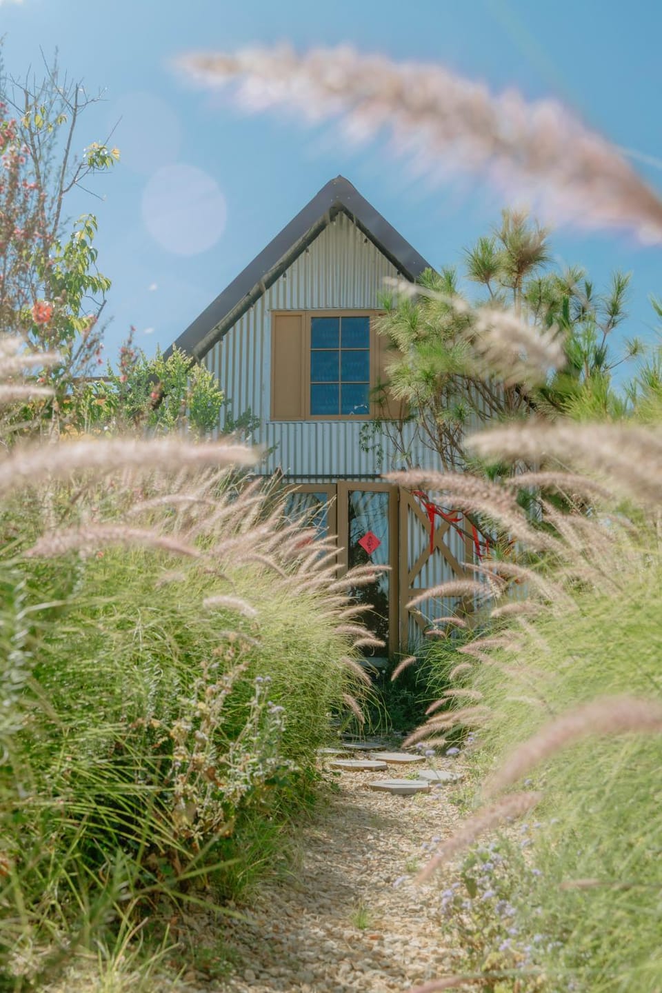 Property building, Natural landscape, Garden