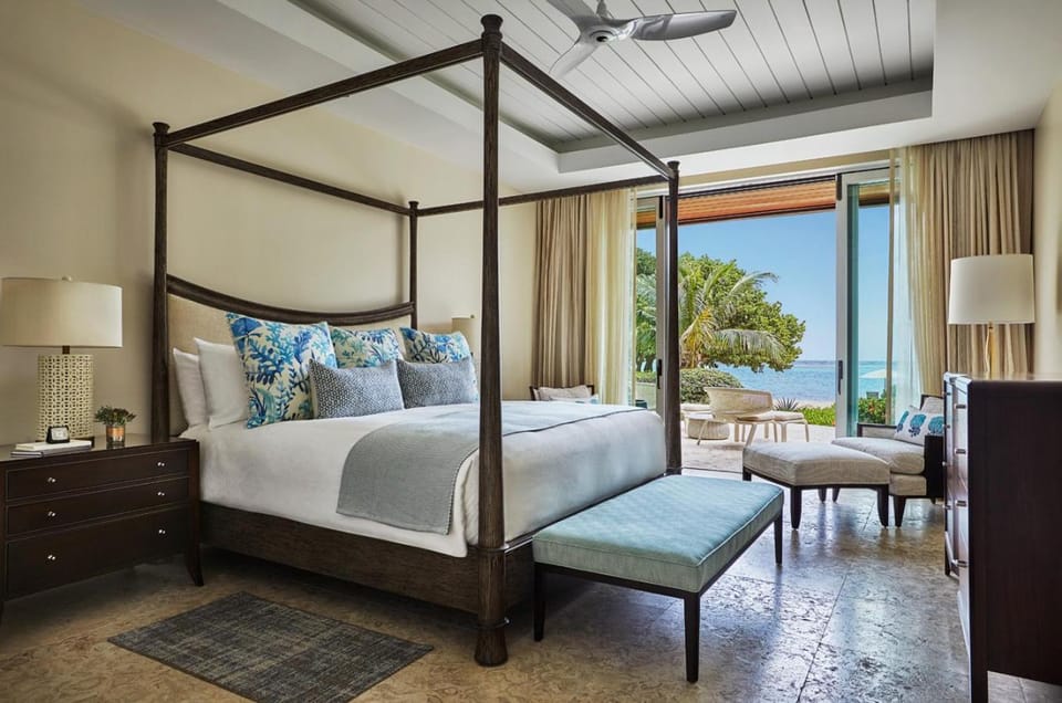 Bed, Balcony/Terrace, Bedroom, Sea view