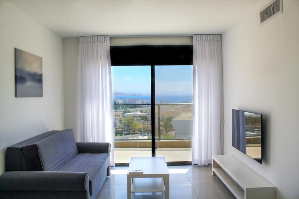 TV and multimedia, View (from property/room), Balcony/Terrace, Living room, Seating area, City view, Mountain view, Sea view, air conditioner