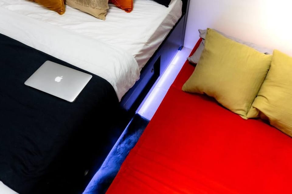 Bed, Photo of the whole room