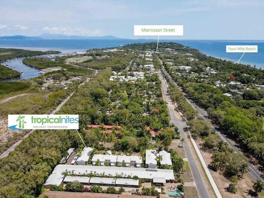 Neighbourhood, Street view