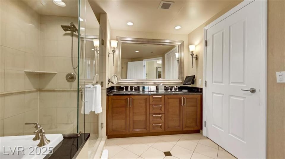 Vegas Strip Condo Signature MGM House in Las Vegas Strip
