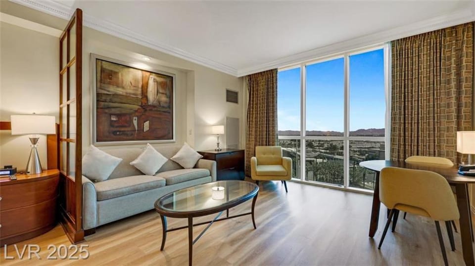 Vegas Strip Condo Signature MGM House in Las Vegas Strip