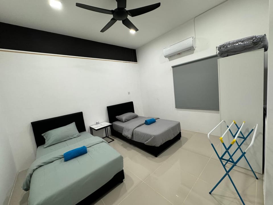 Bedroom, air conditioner