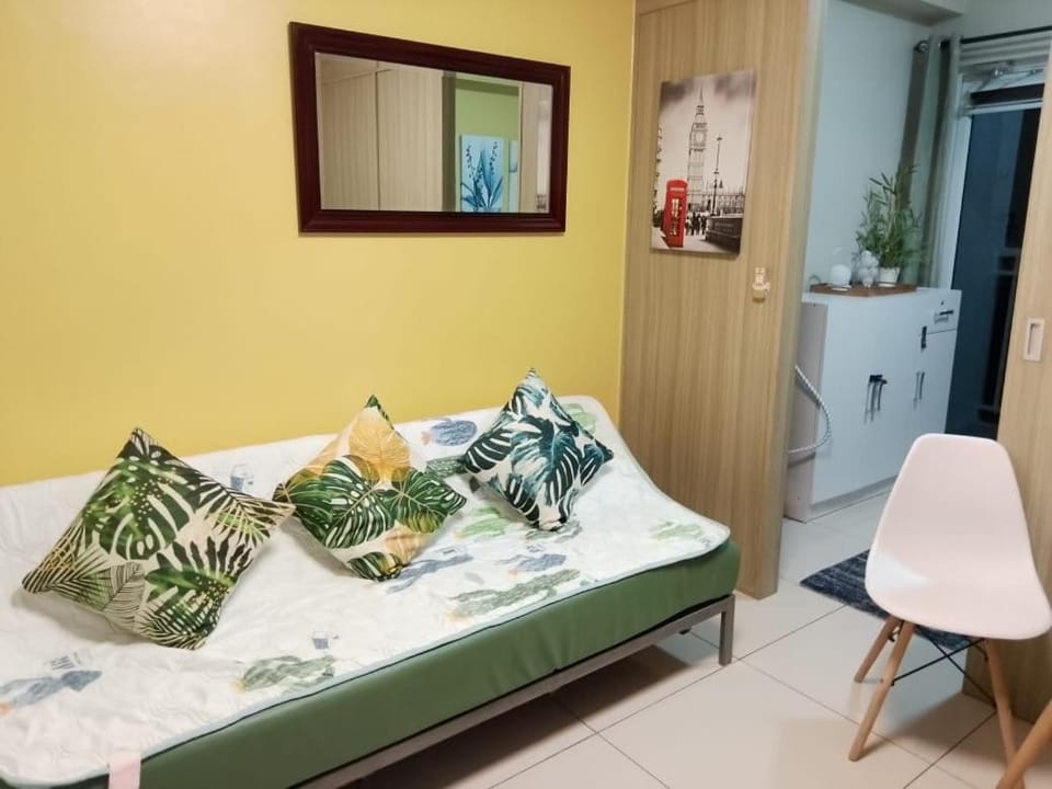 Bed, Living room, Seating area