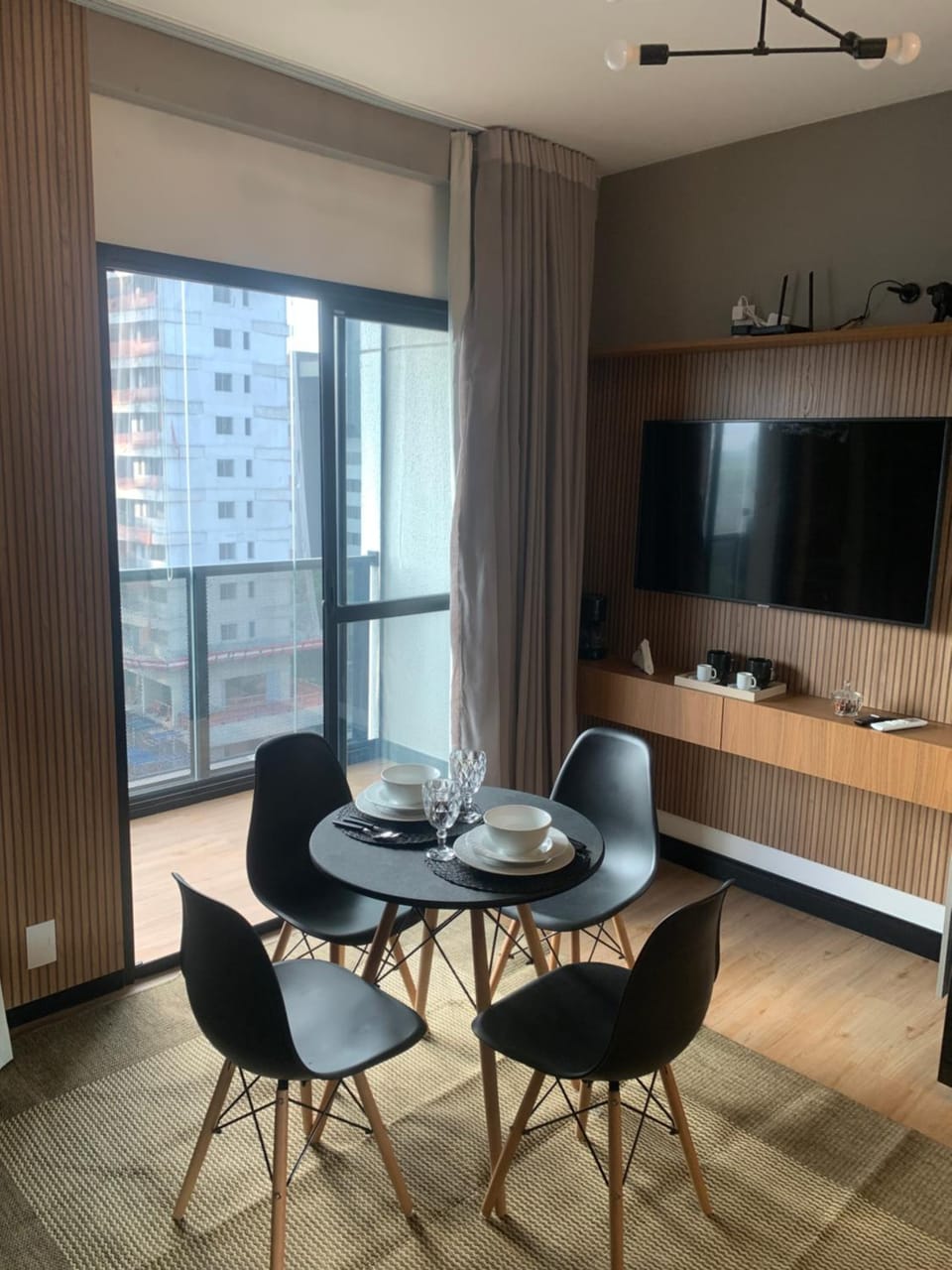 TV and multimedia, Dining area