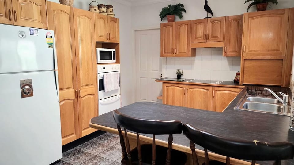 Sought After Location House in Berrara