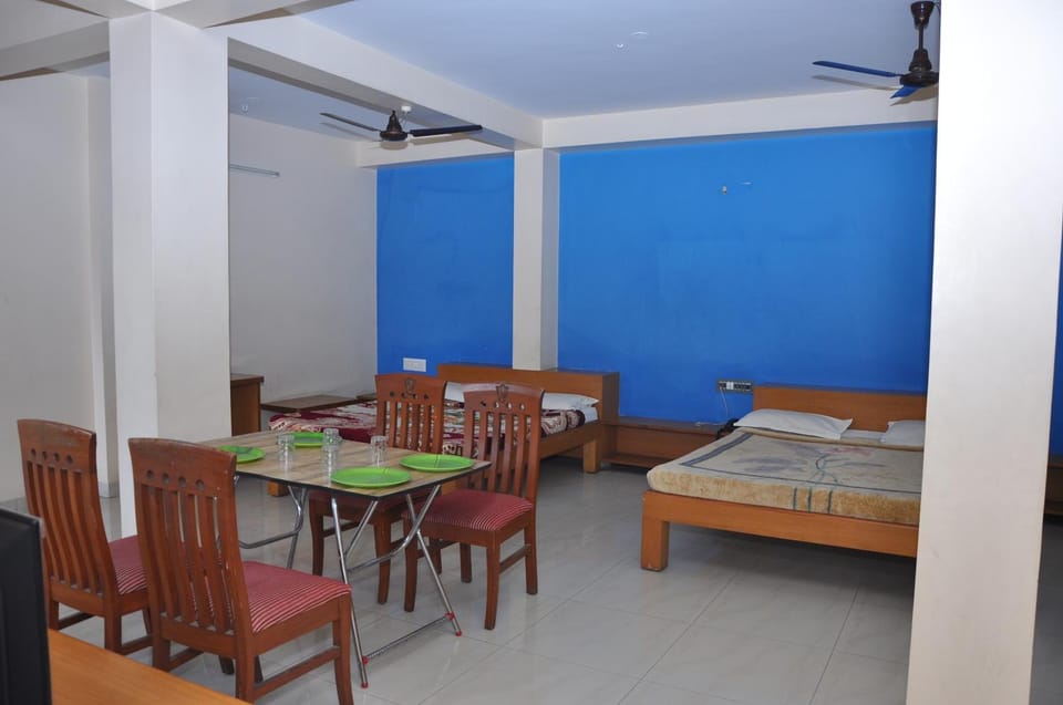 Dining area, Bedroom