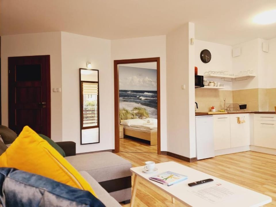 Kitchen or kitchenette, Living room, Seating area