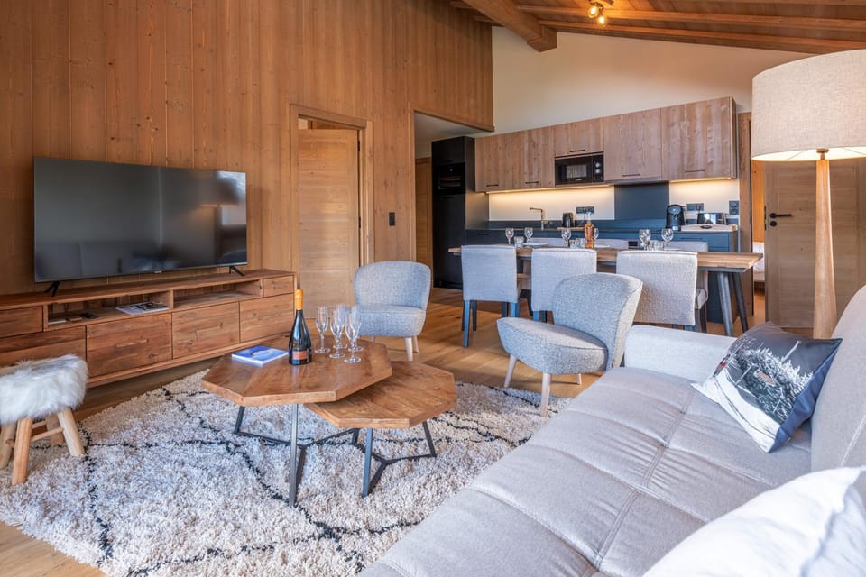 TV and multimedia, Living room, Dining area