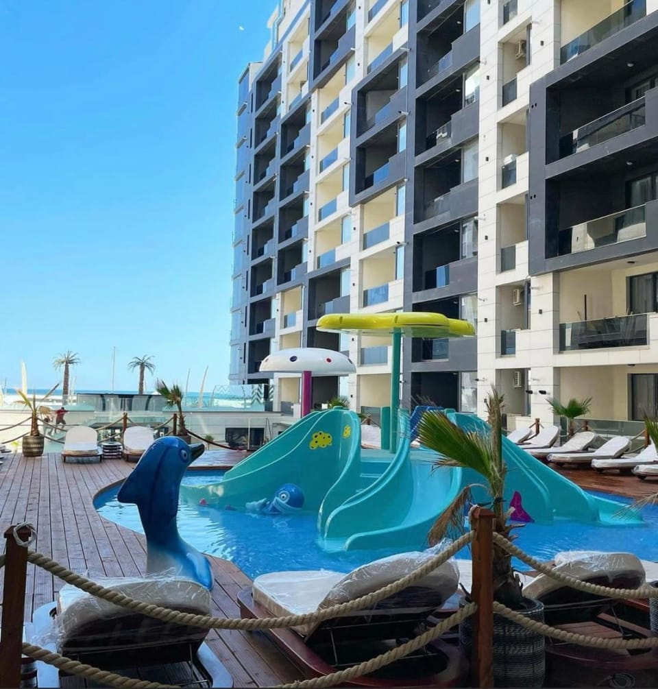 Apartament Sky - HF Building Resort Apartment in Constanța County