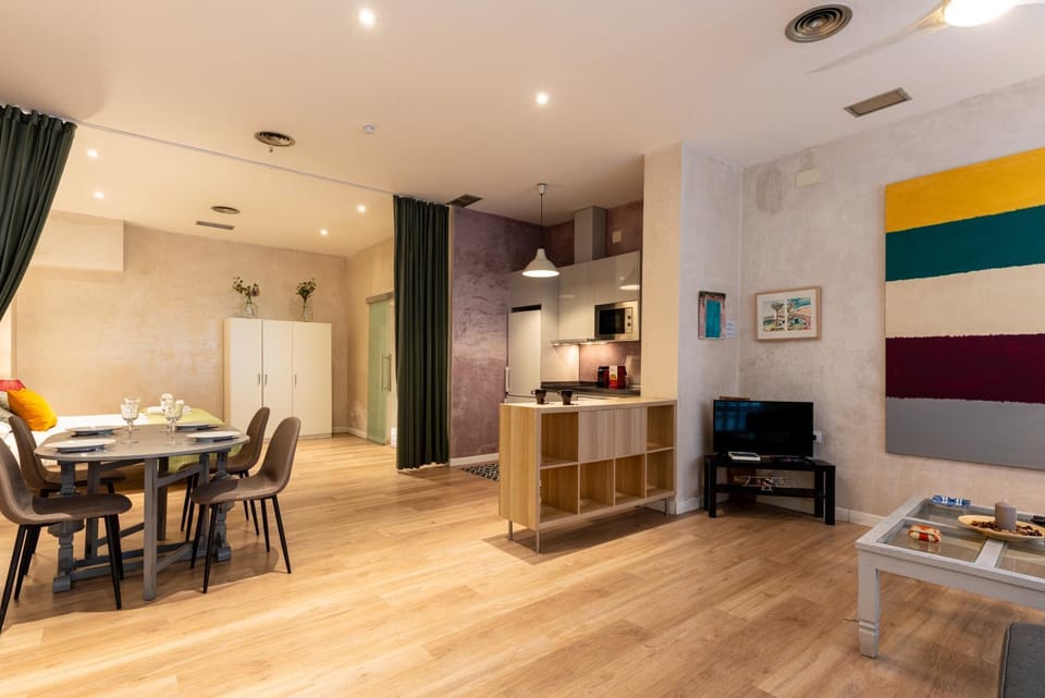 Living room, Bedroom, kitchen