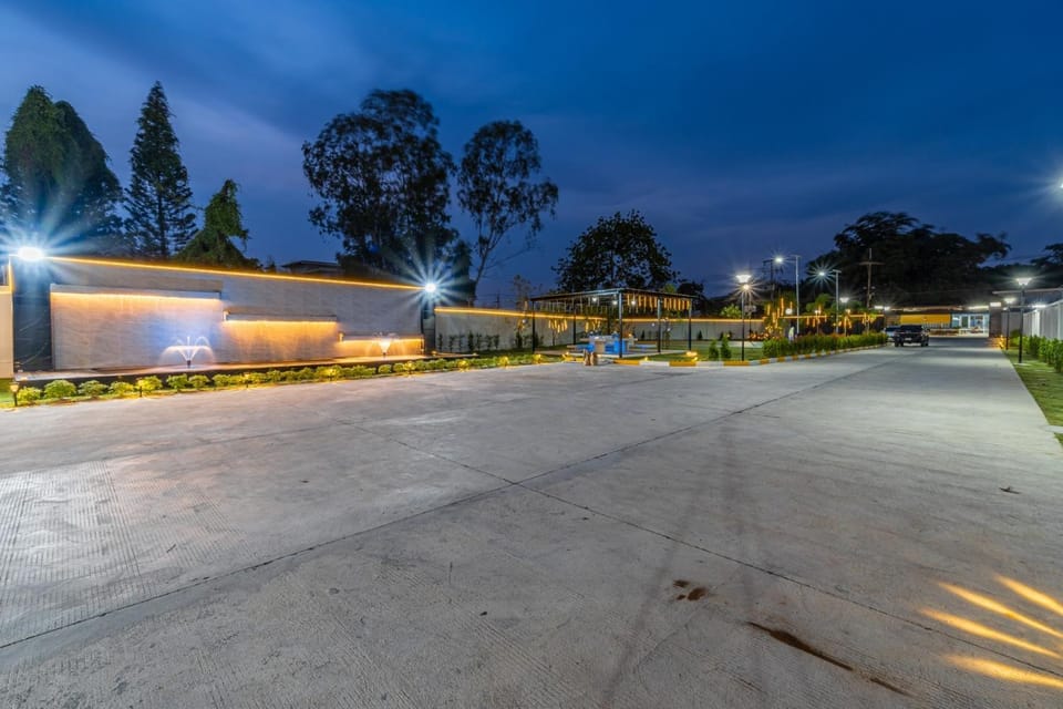 Property building, Garden