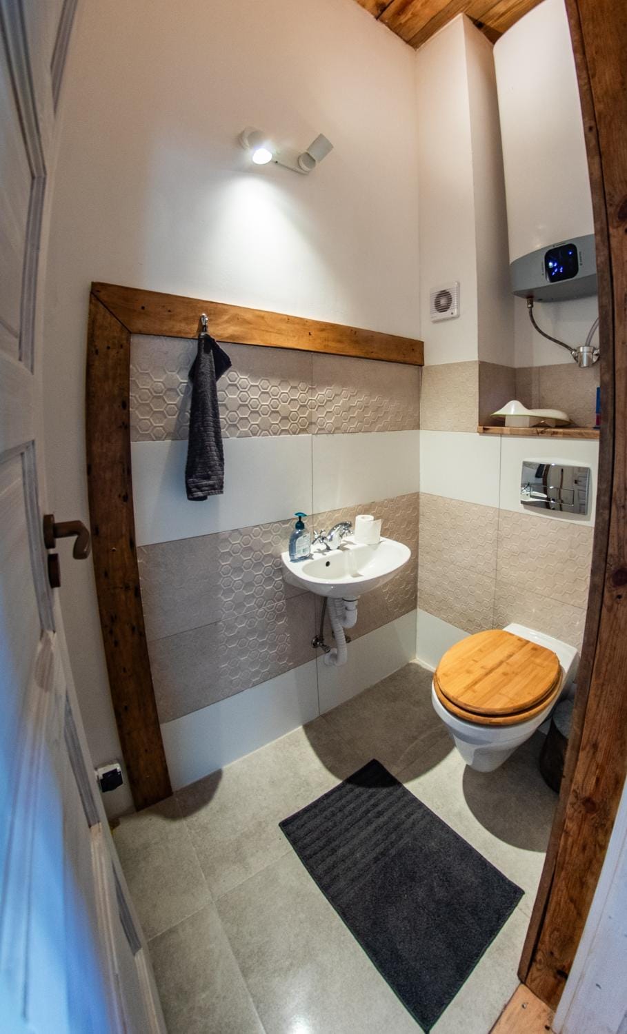 Minifaktúra Loft Apartman & Reggeliző és Ételbár Apartment in Hungary