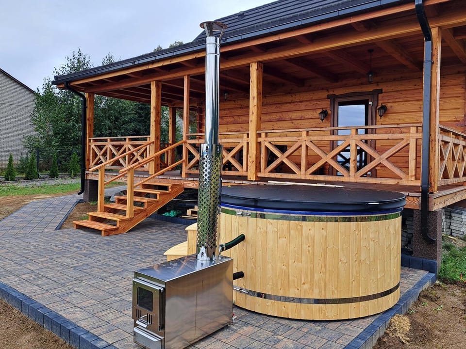 Patio, Hot Tub, Balcony/Terrace