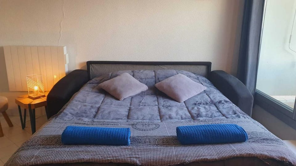 Bed, Night