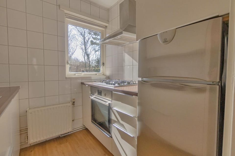 Kitchen or kitchenette, pet friendly, stove