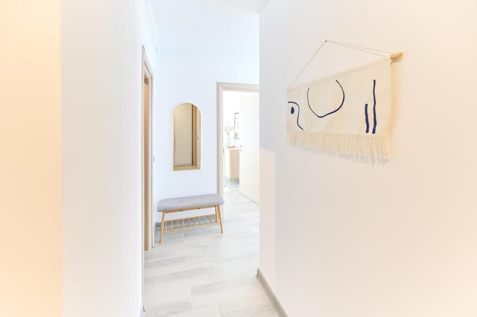 Cosmic Apartments 2BR NorD10 by Alezzi -free parking Apartment in Constanța County