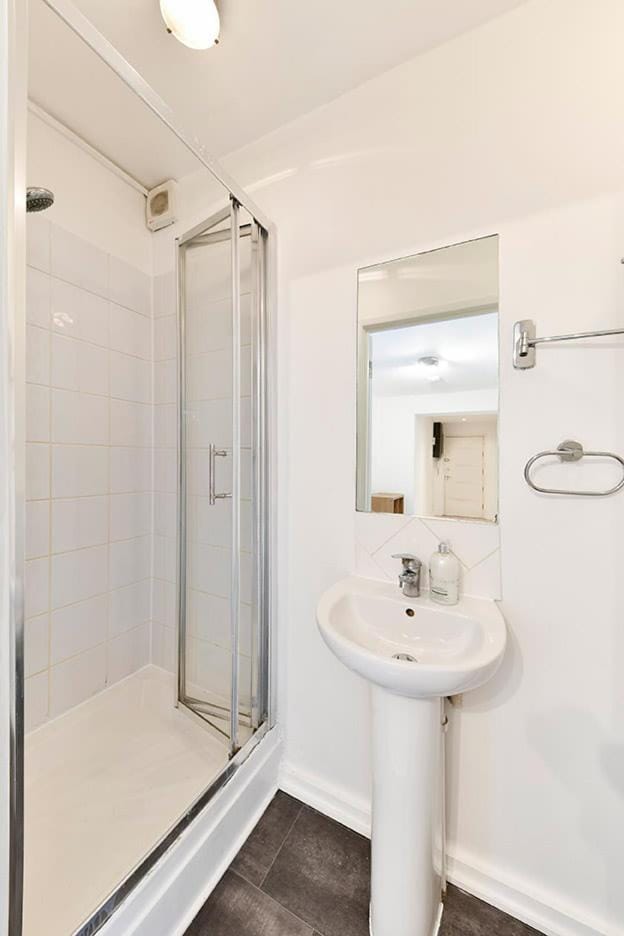 The Elden No5 Fairway Hosting Apartment in City of Westminster
