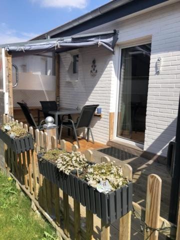Property building, Dining area, Garden view