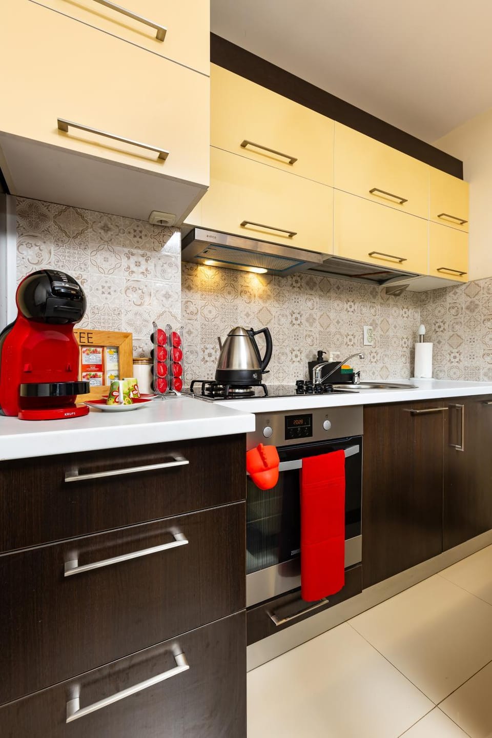 Coffee/tea facilities, Kitchen or kitchenette