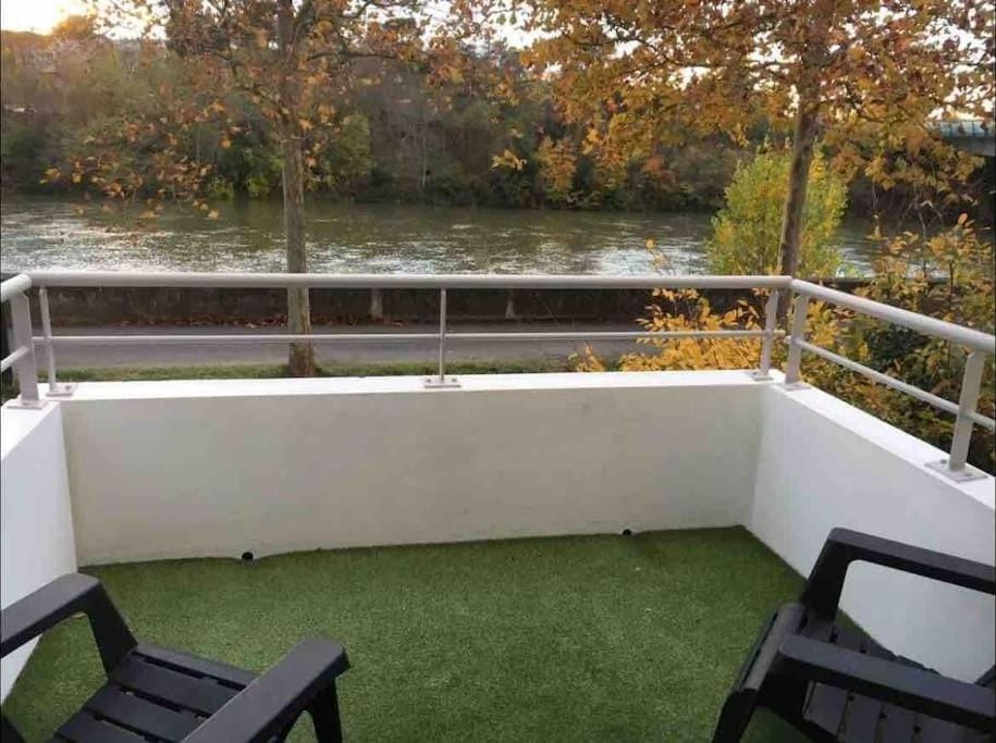 *T2*Vue Garonne*Piscine*Garage* Apartment in Toulouse