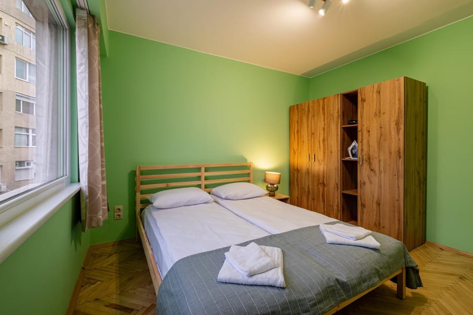 Bed, Bedroom, wardrobe