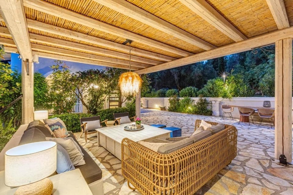 Decavos House House in Peloponnese, Western Greece and the Ionian