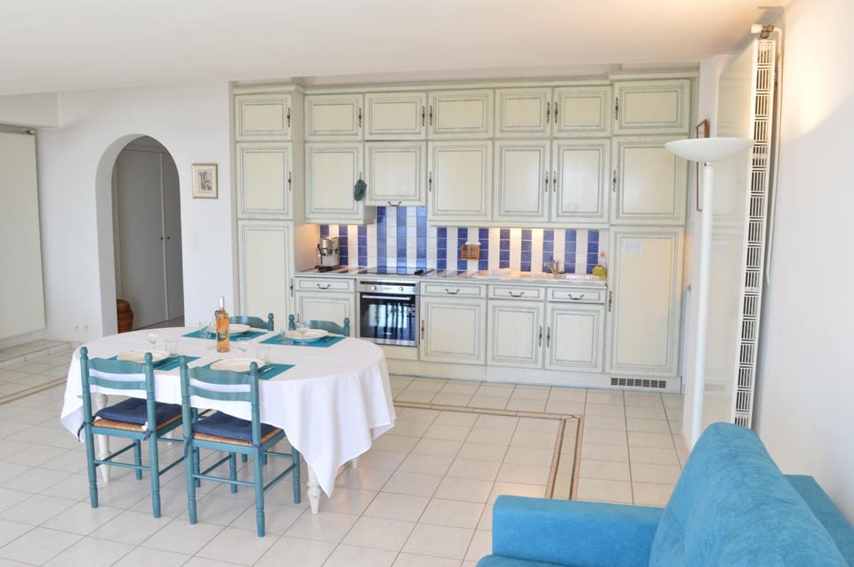 Appartement vue mer proches plages et congrès Apartment in Cannes