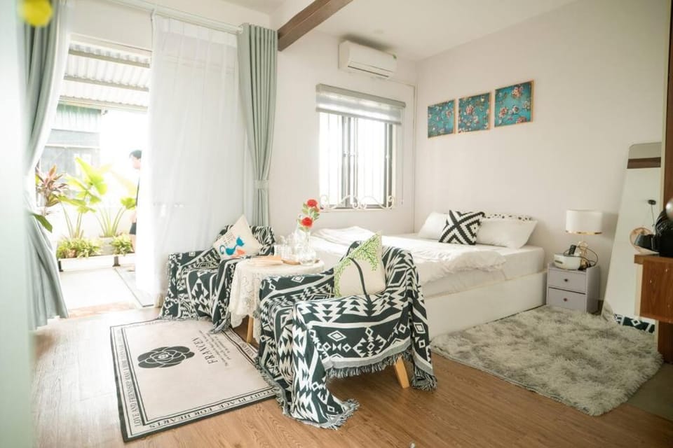 Comfortable bedroom with large balcony. - 1br Apartment in Laos