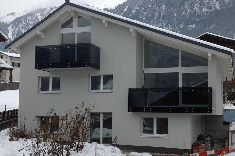 Property building, Day