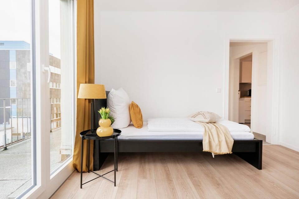 Bed, Balcony/Terrace, Photo of the whole room, Bedroom