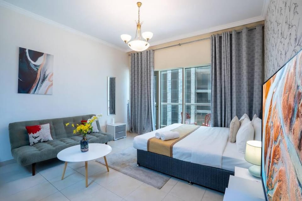 Bed, Seating area