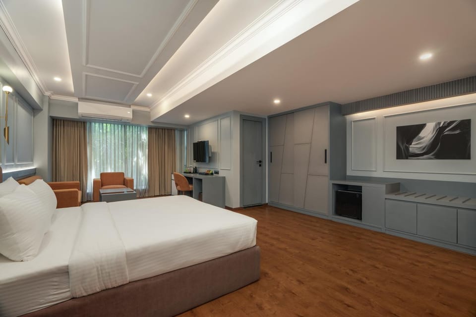 Pelican Inn Hotel in Bengaluru