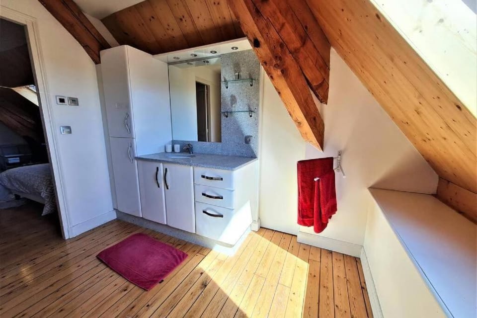 "La villa des roses" - échappée belle à Dijon House in Dijon