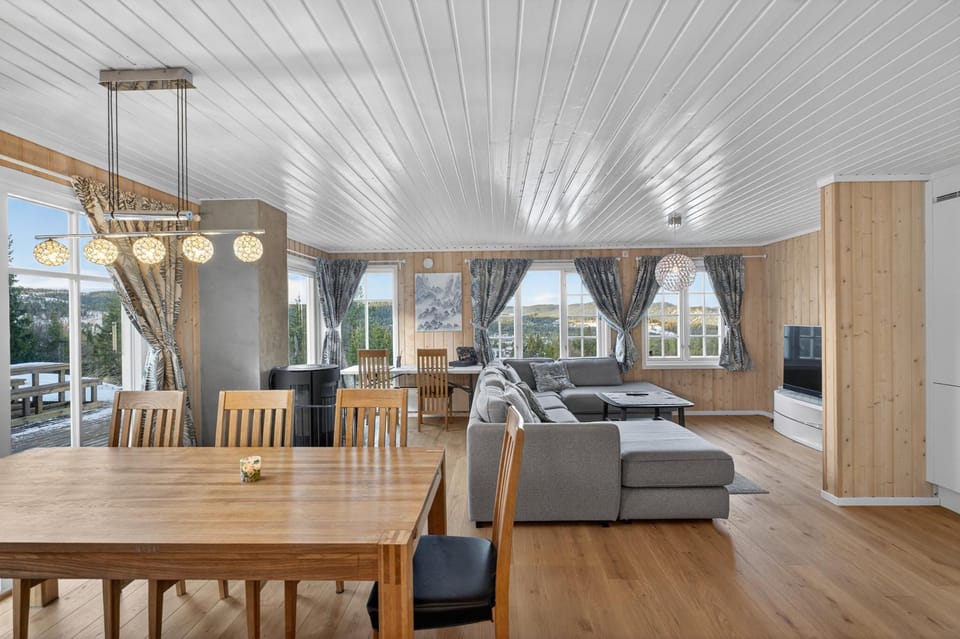 Nesfjellet House in Viken, Norway