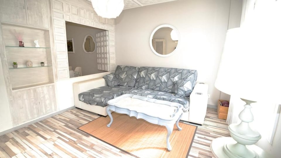 Apartamento Ezcurdia Apartment in Gijón