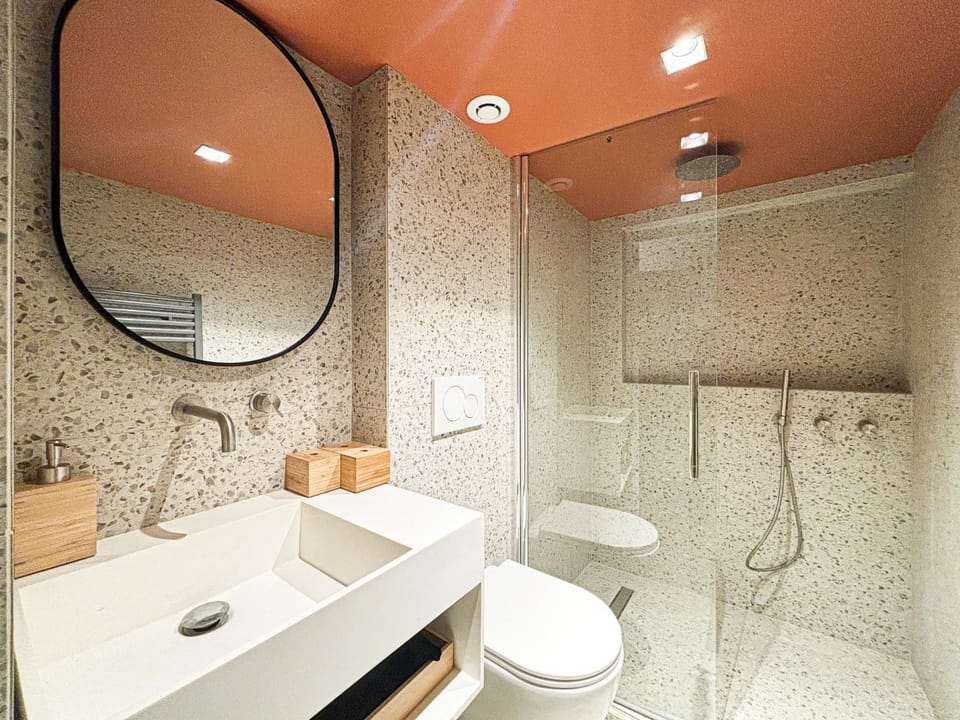 Shower, Bathroom, towels