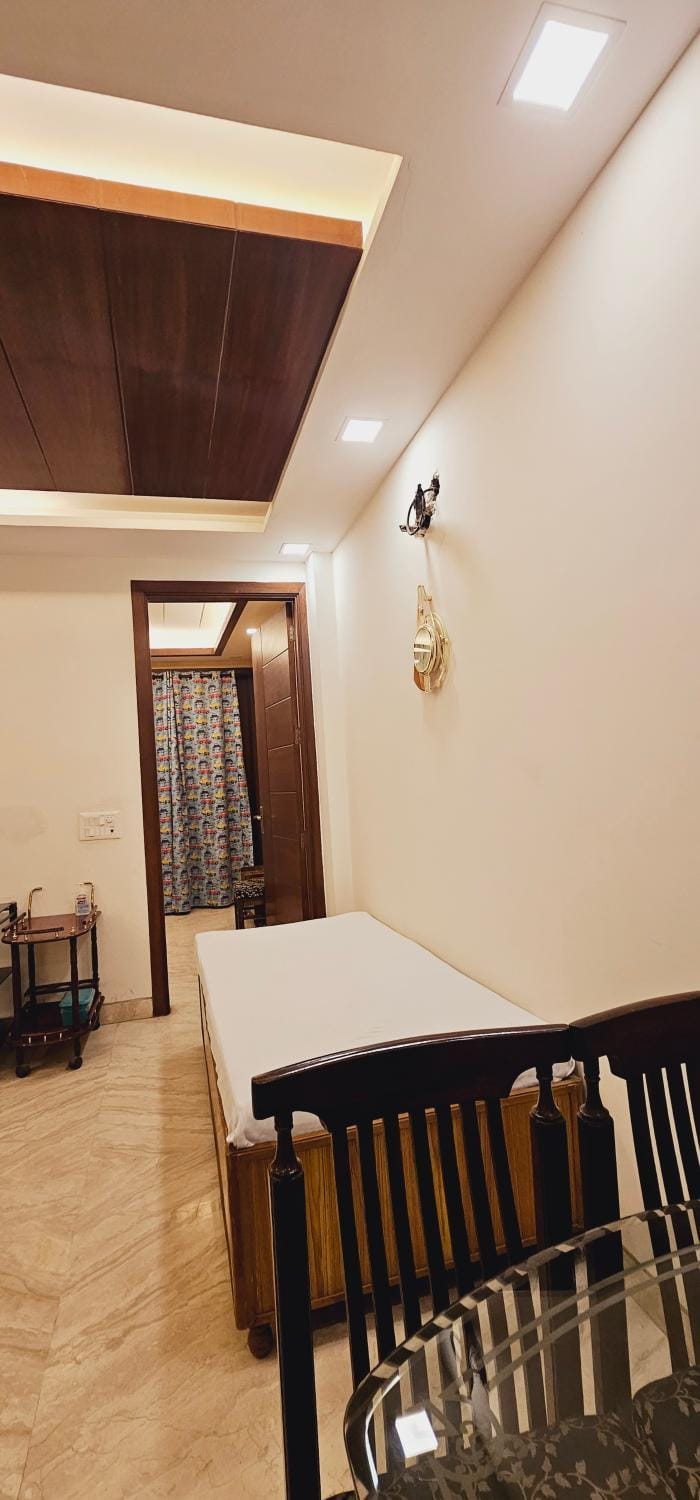 Hostmystay-2bhk Amarcolny Market Apartment in New Delhi