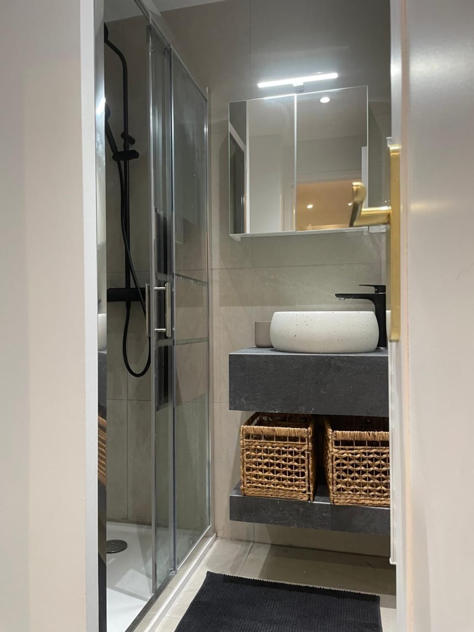 T3 Aperçu Mer Apartment in Antibes