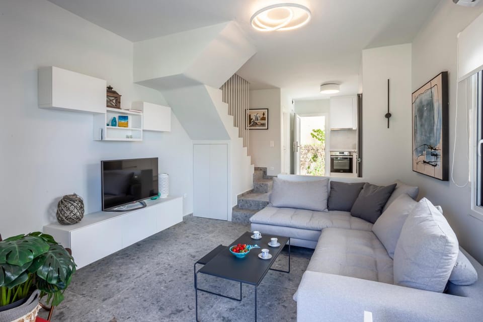 TV and multimedia, Seating area