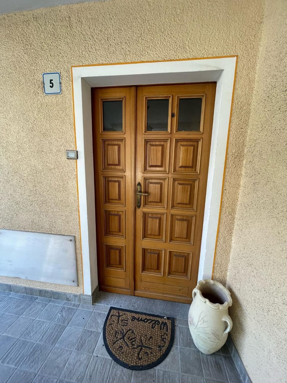 Casa Zio Zeffy Apartment in Châtillon