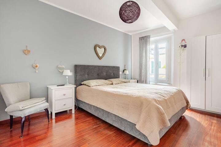 Bed, Photo of the whole room, Bedroom, wardrobe