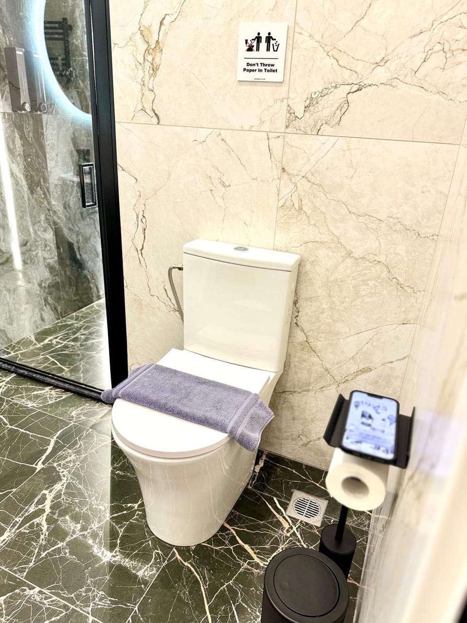 Toilet, Bathroom