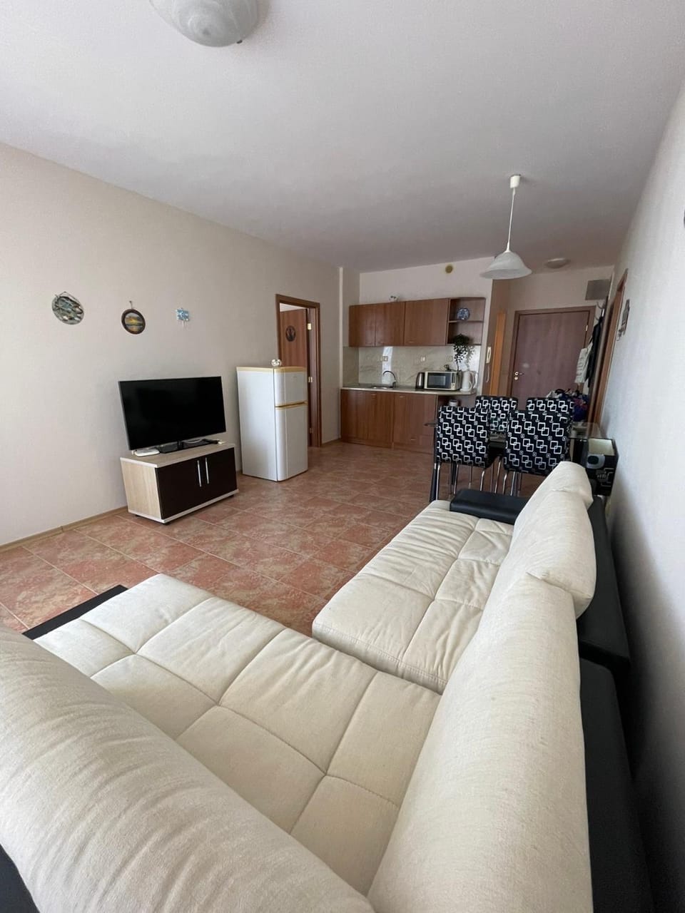 TV and multimedia, Kitchen or kitchenette, Living room, Seating area