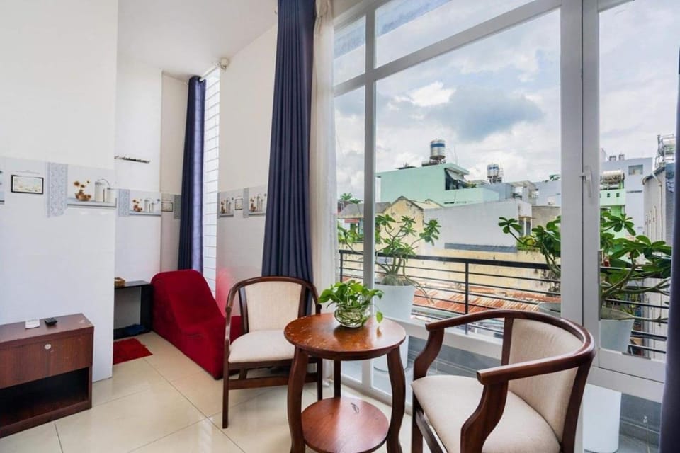 View (from property/room), Balcony/Terrace, Seating area, Dining area