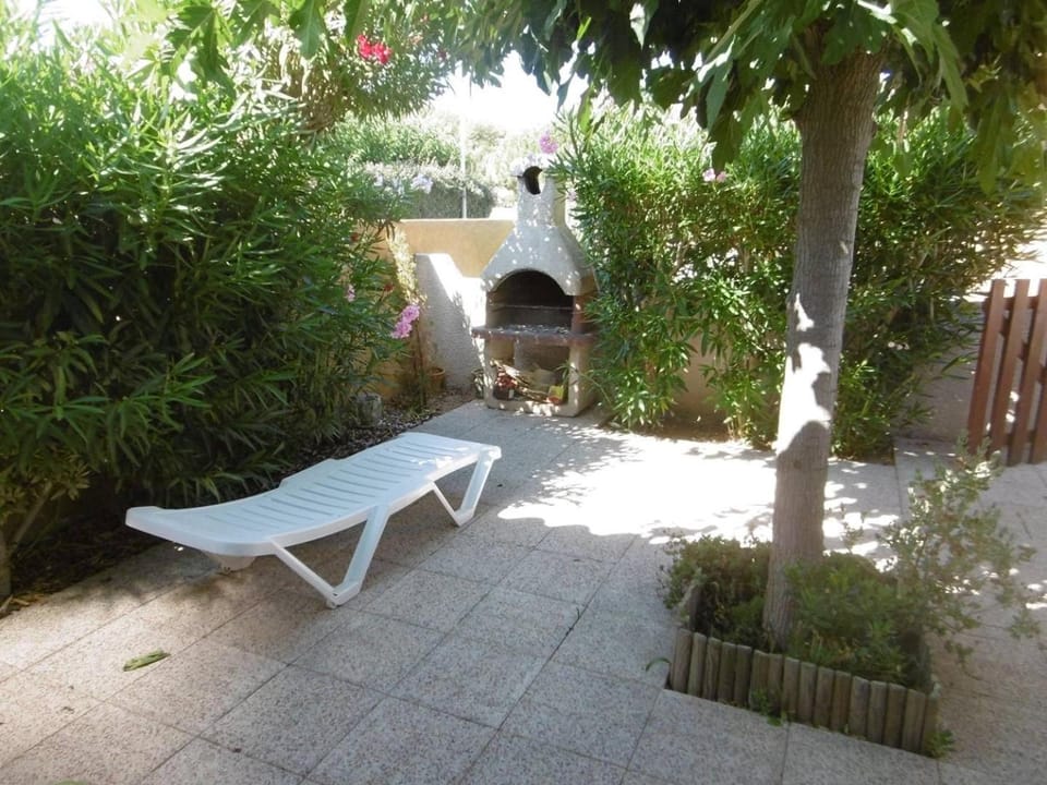 Patio, Garden view