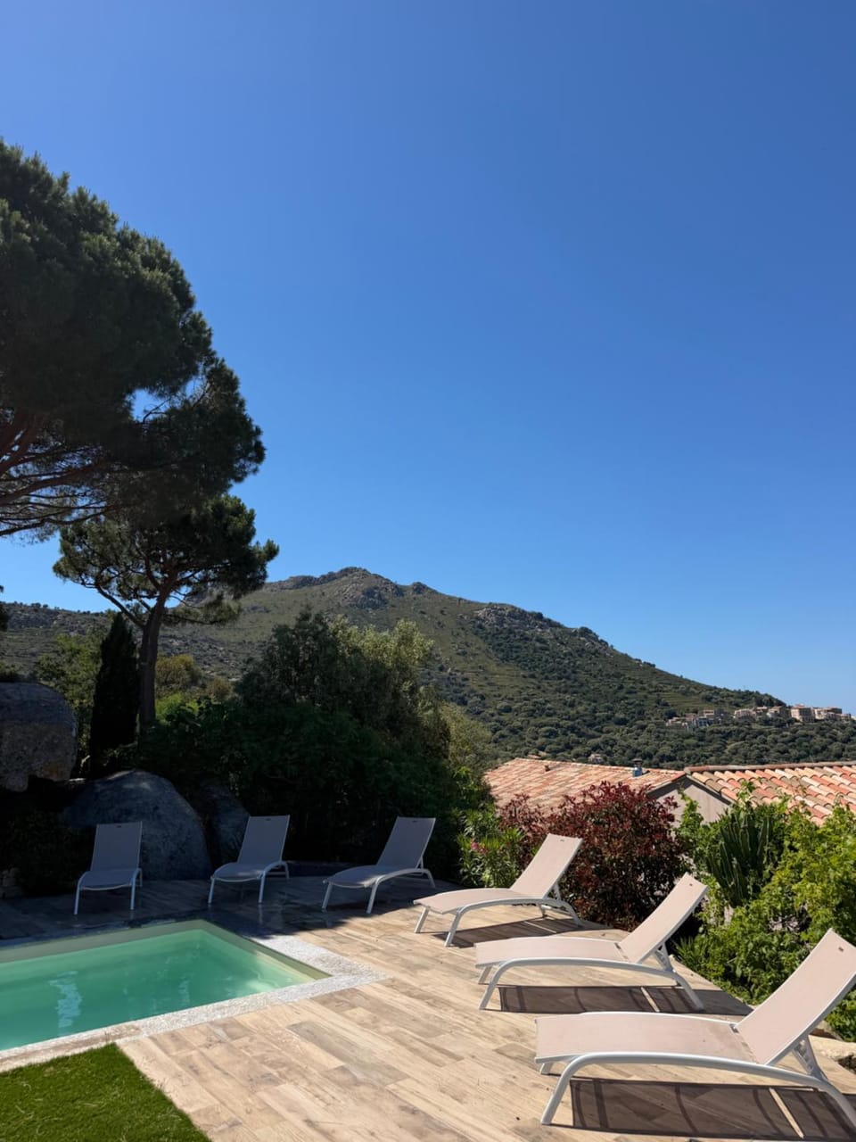 Magnifique Villa piscine vues mer, lac et montagnes Villa in Corsica