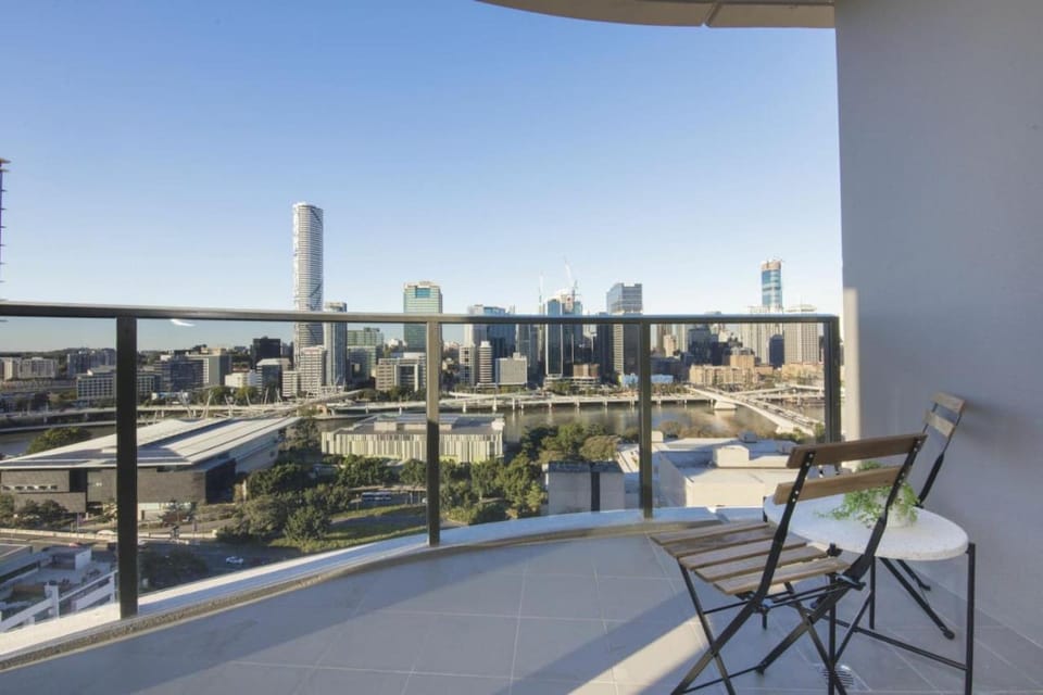 Central Location 1BR APT w City view South BNE House in Brisbane City